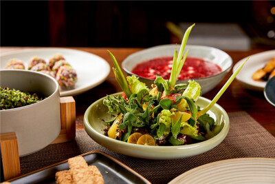 鼎沐素食:舌尖上的美味,健康与时尚鼎沐素食餐厅精心制作的顶级高端