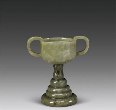 明 青玉双耳高足杯 高14.3厘米