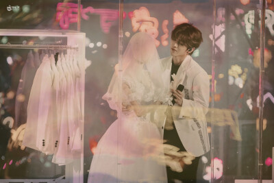 蔡徐坤20191012ninepercent"限定的记忆"广州解散演唱会《梦》婚纱