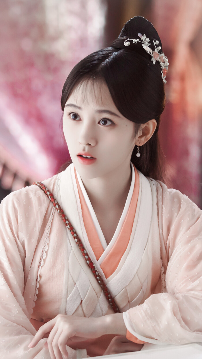鞠婧祎壁纸