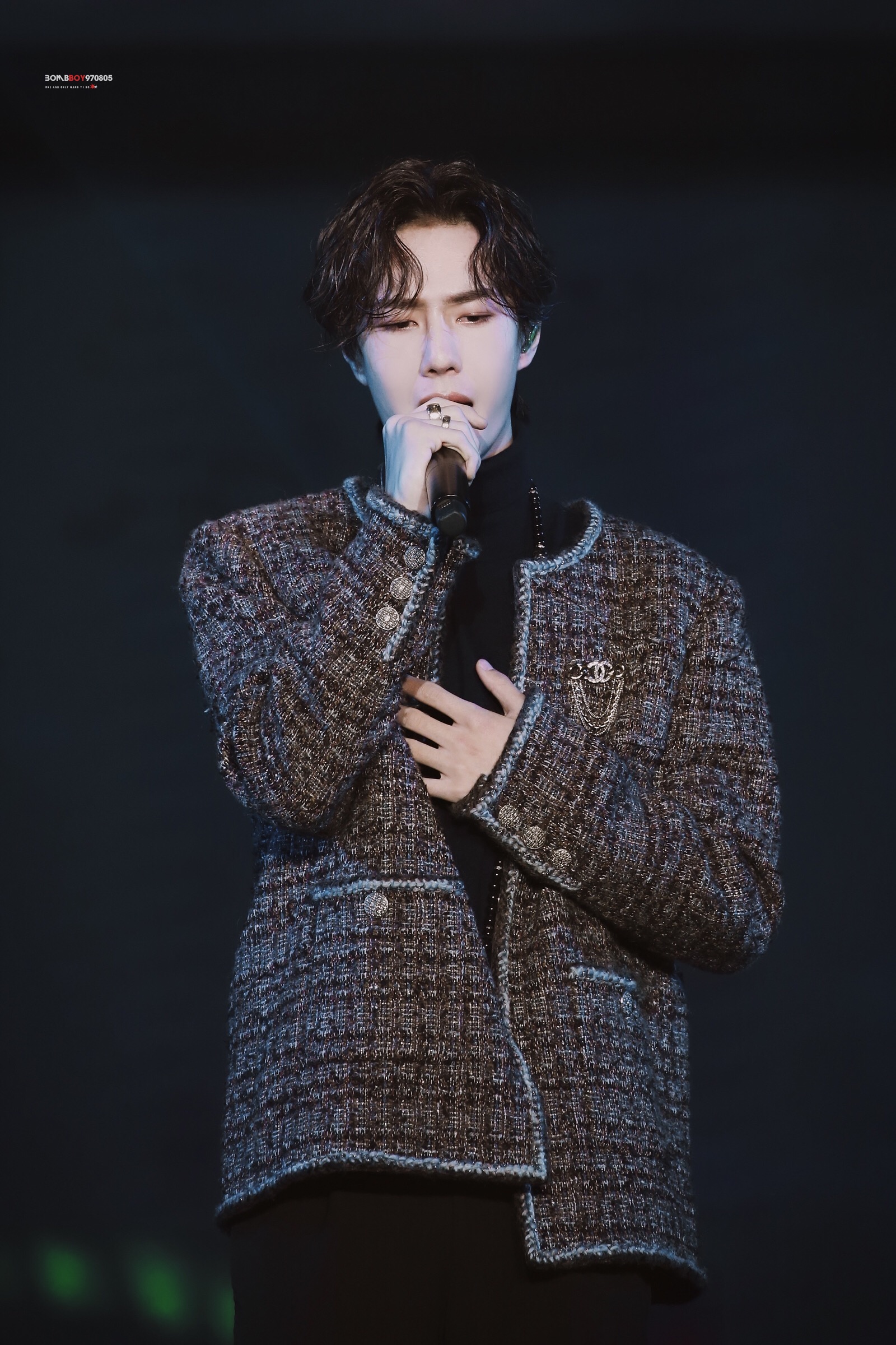 191102 陈情令南京演唱会 @uniq-王一博 cr:logo