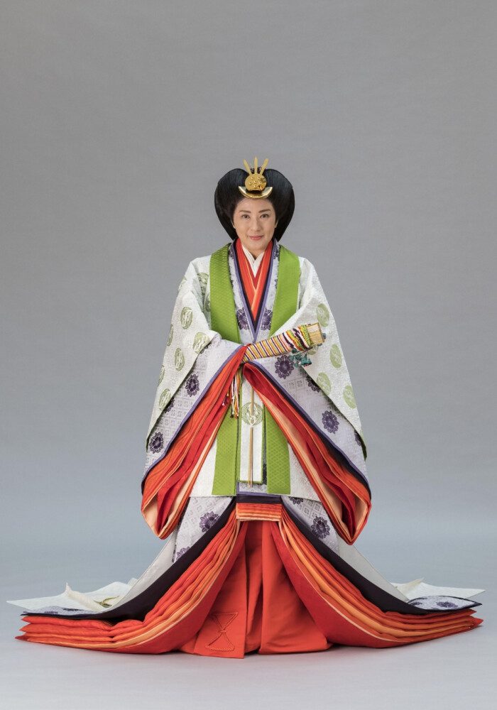 1963年12月9日—),日本第126代天皇德仁的皇后,日本国皇后,原名为小
