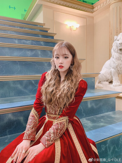 宋雨琦 yuqi 191105 ins更新