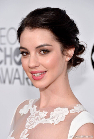 阿黛莱德·凯恩(adelaide kane)