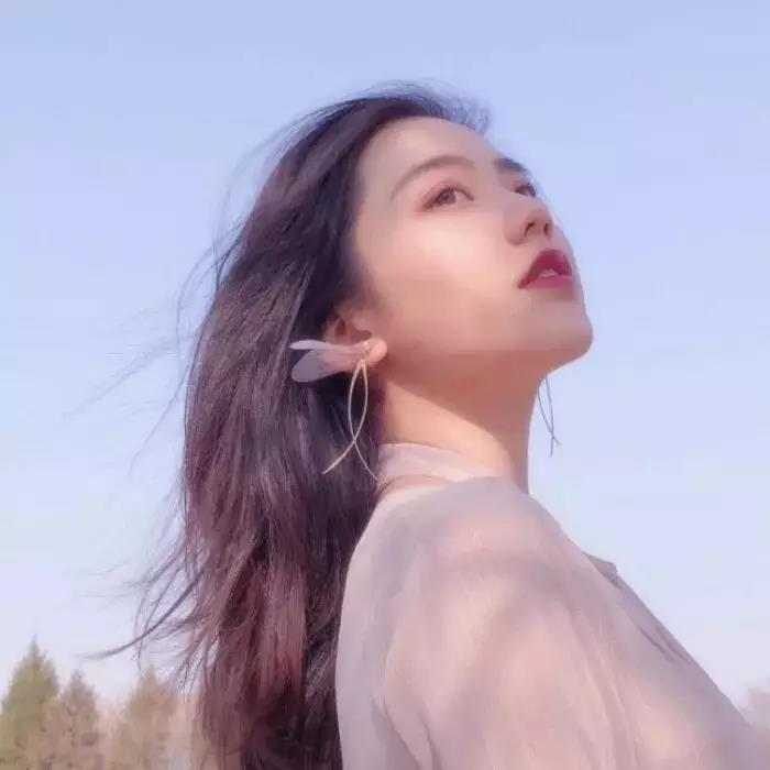【女头杂烩】侧颜控‖背影‖感伤‖孤独‖终究你会删掉那些曾经拼命想