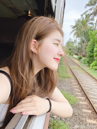 聊天背景美女可爱
