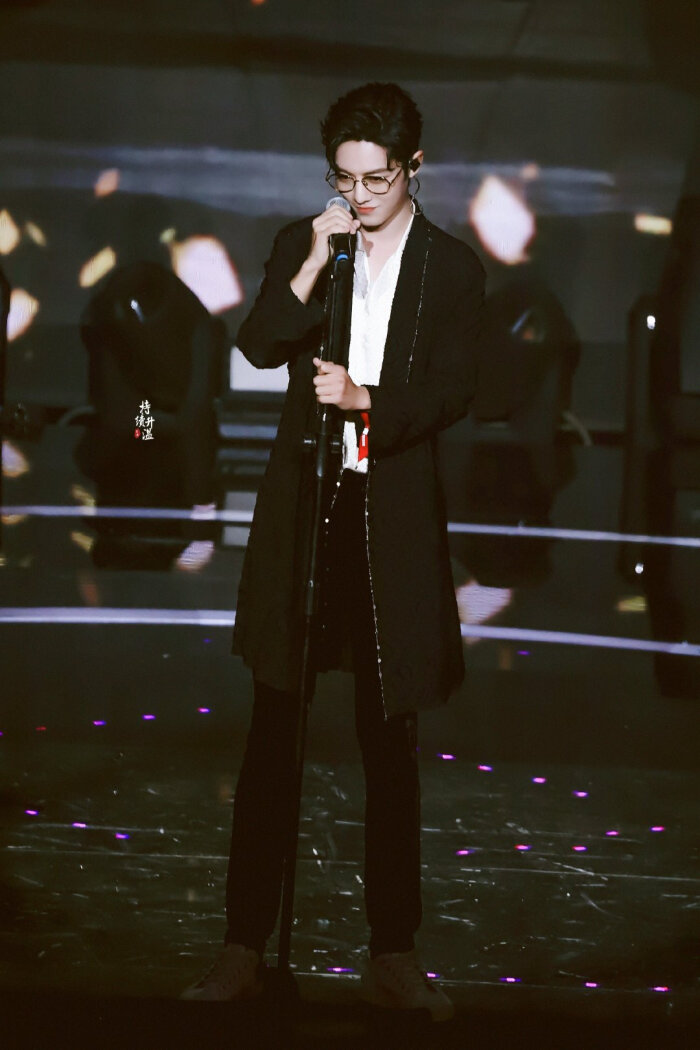 肖战. |芭莎明星慈善夜
