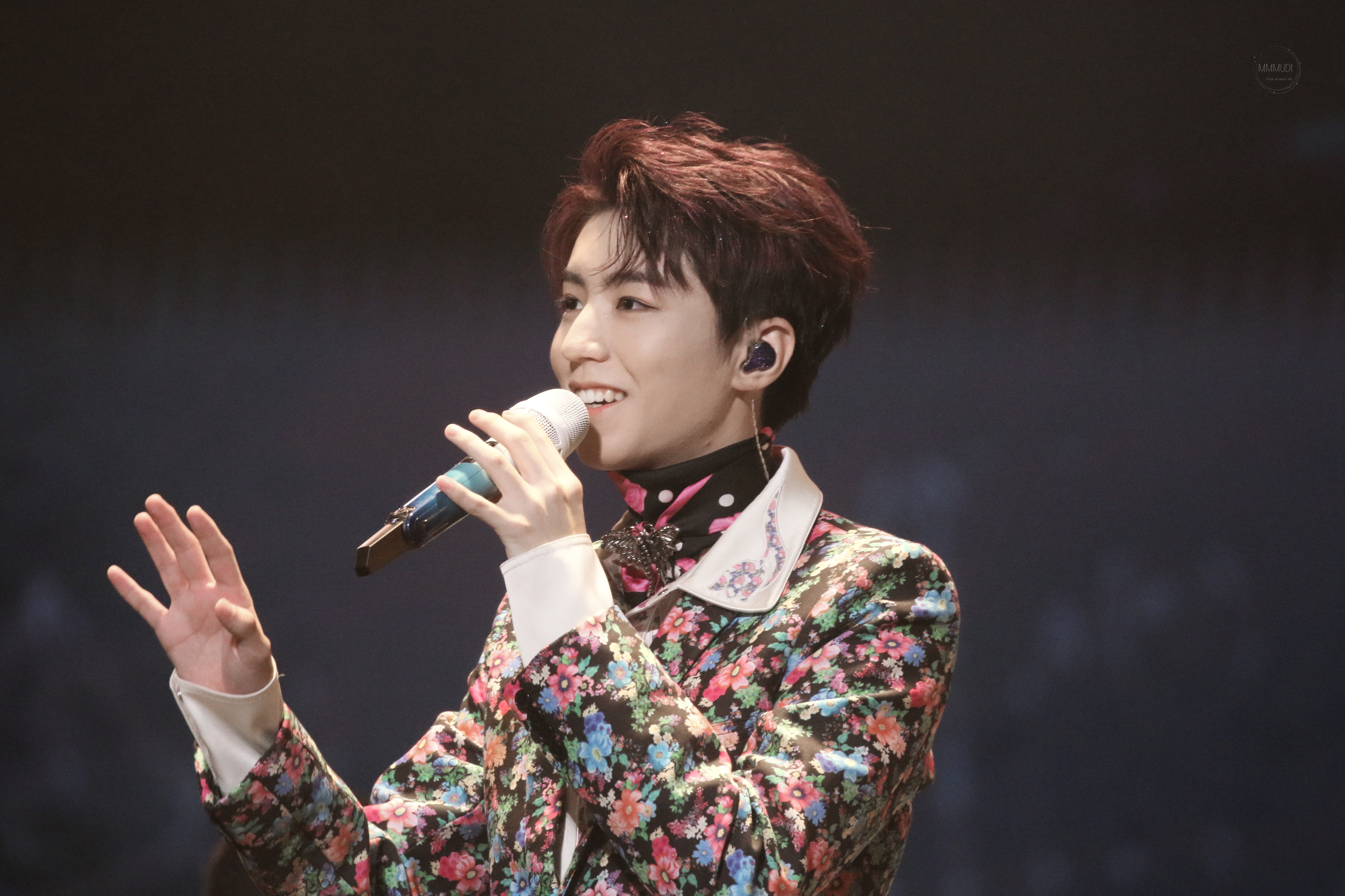 01 王俊凯2019无边界演唱… - 堆糖,美图壁纸兴趣社区