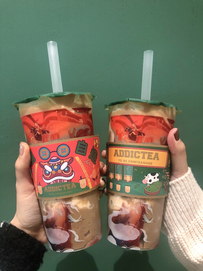 我在韩国向你直播#明洞新开的奶茶店—顽徒!我要吹爆这个奶茶店!
