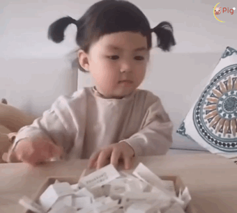 宝宝 壁纸 孩子 小孩 婴儿 340_306 gif 动态图 动图