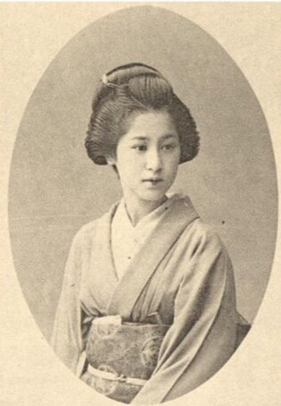 老照片里的日本和服美人