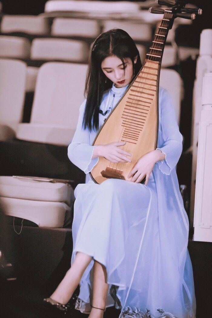 鞠婧祎79