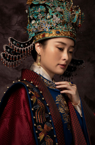 张妍 皇后图片