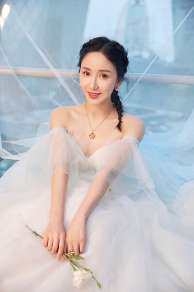 娄艺潇