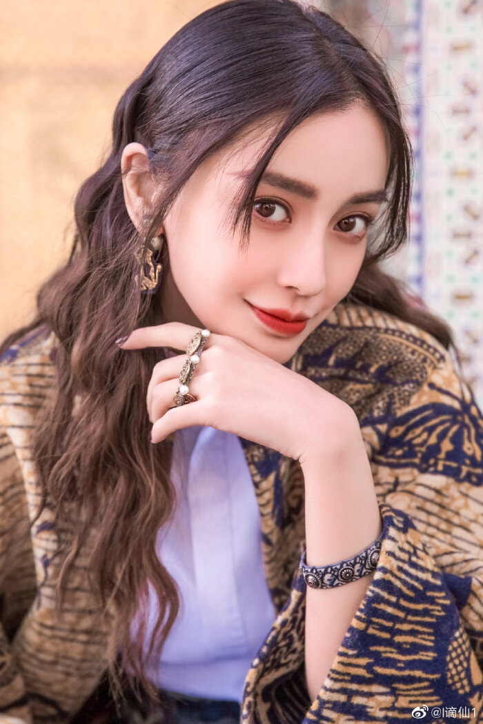 杨颖(angelababy),1989年2月28日出生于上海市,华语影视女演员,时尚