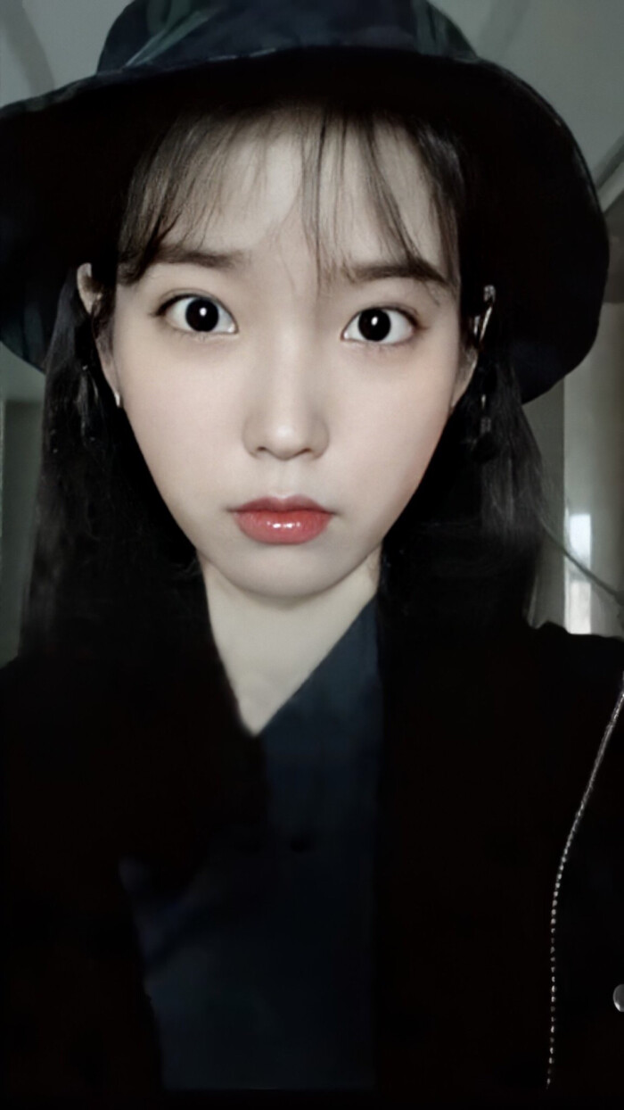 iu 李知恩 ins dlwlrma