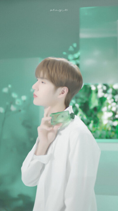 王一博|祖玛珑香水广告 cr.懵来 2019.12.28