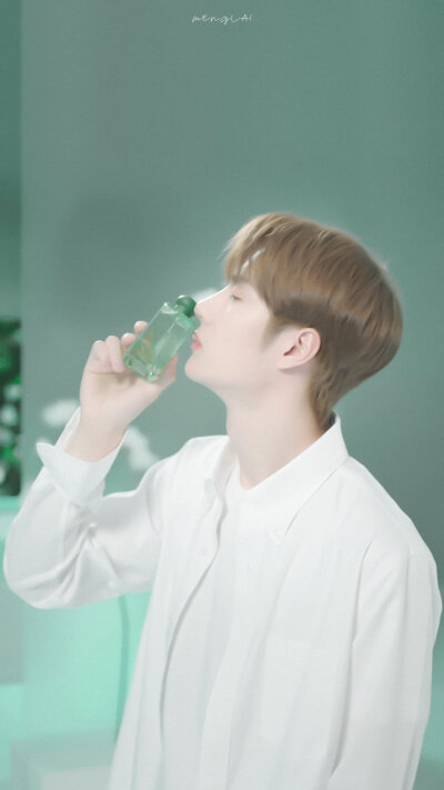 王一博|祖玛珑香水广告 cr.懵来 2019.12.28