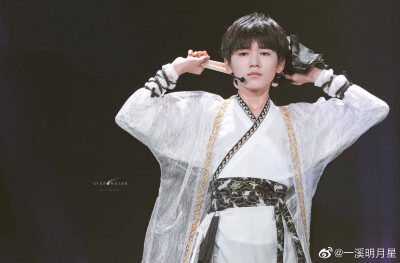 宋亚轩我爱你,如鲸向海,如鸟投林,不可避免,退无可退 cr.logo 微博