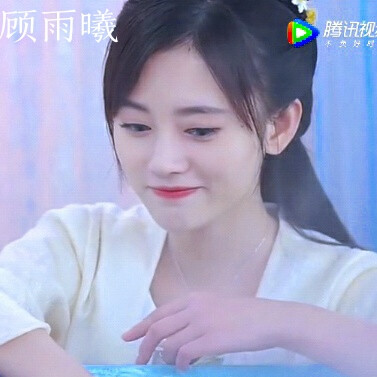 鞠婧祎雪飞霜三宫格壁纸/头像自截自调二转注明:顾雨曦
