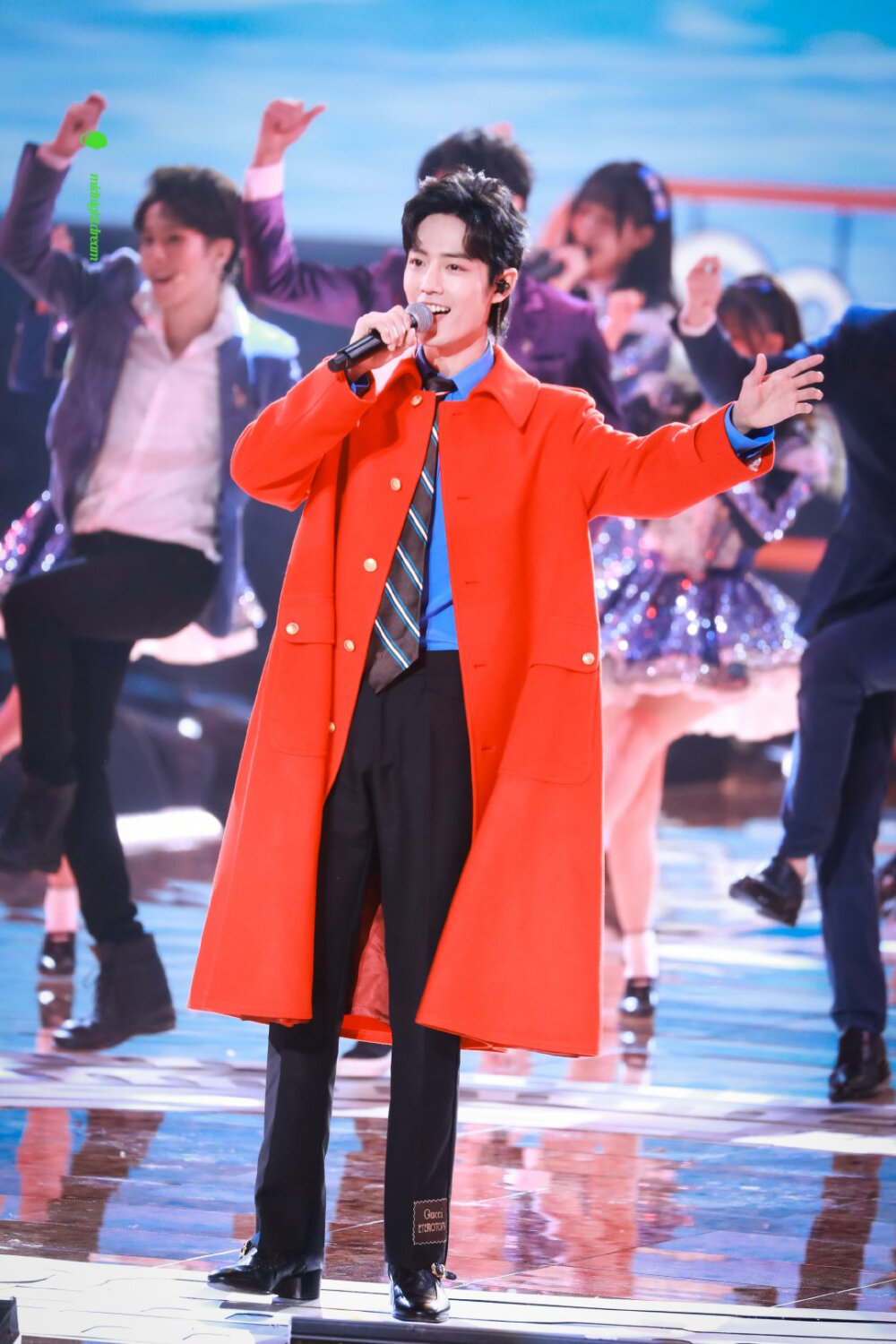 肖战 2020东方卫视跨年