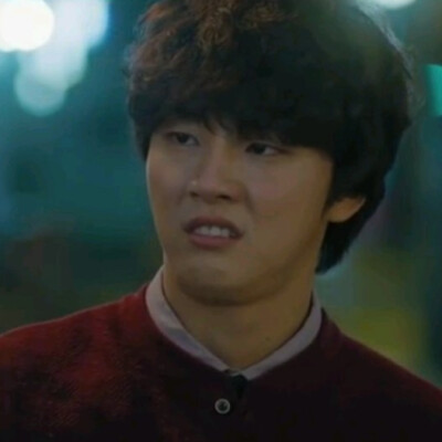 精神变态日记尹施允陆东植好喜欢这个欧巴的演技~很棒哦~表情包送上