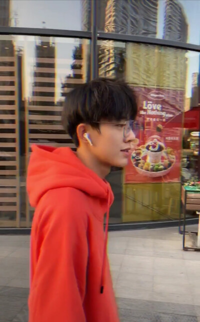 抖音叶航成,自截,抱图dd,二传注明堆糖江挽.图片