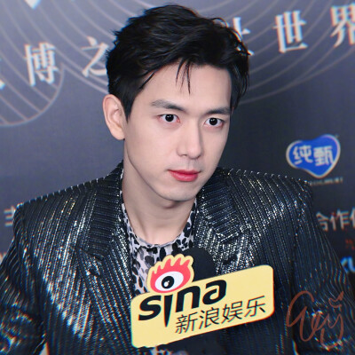 头像 李现 cr祁望京 水印为缩写.二传标明堆糖祁望京.