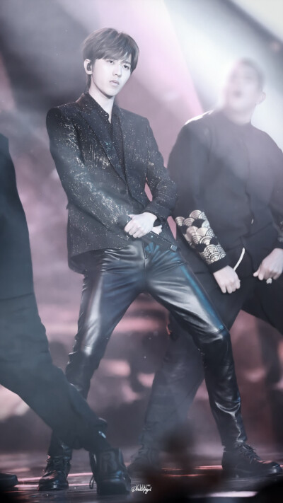 cr: devilangel_kun 蔡徐坤20200118湖南卫视春节联欢晚会《重生》