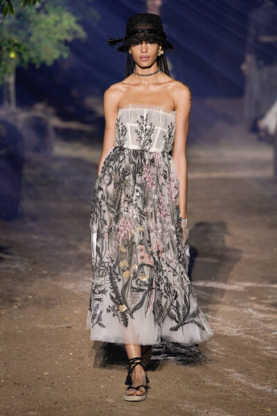 christian dior 2020 春夏巴黎时装周