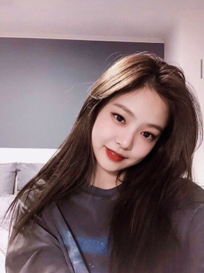 black pink金智妮