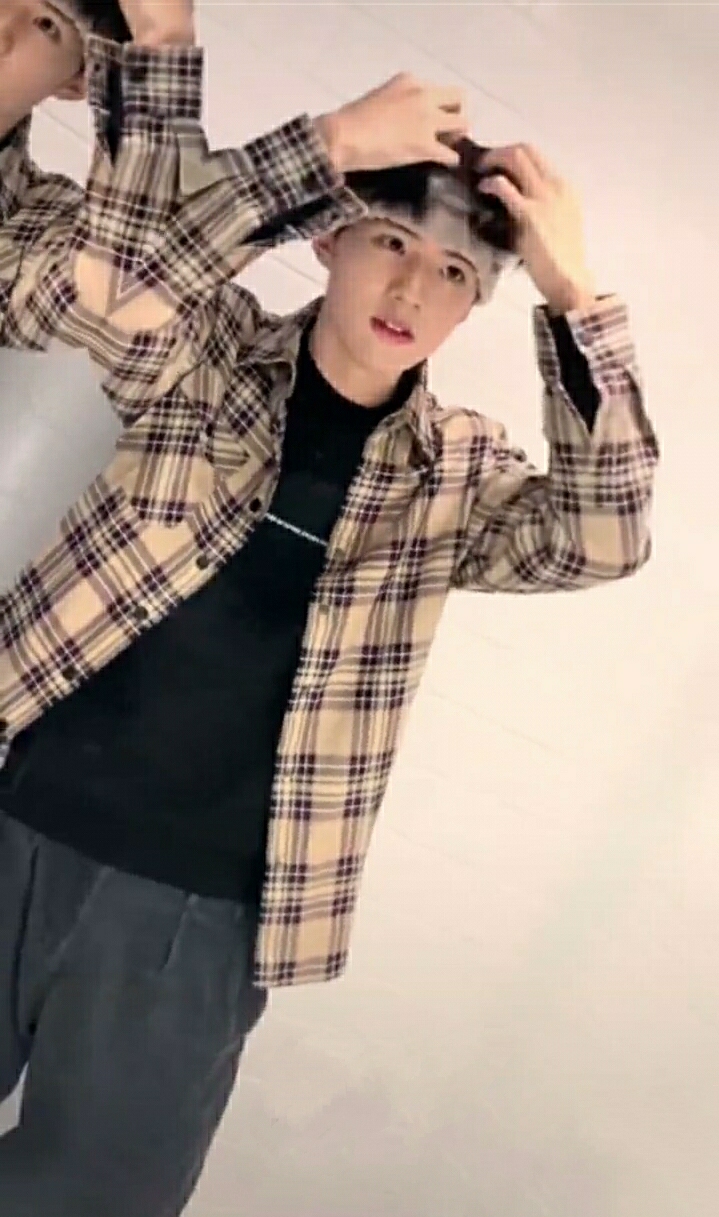 吴石九 