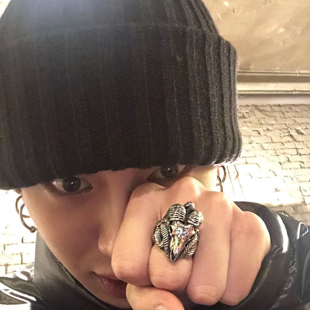 2月2日 15:46   关注  ins潮图 朴俊星