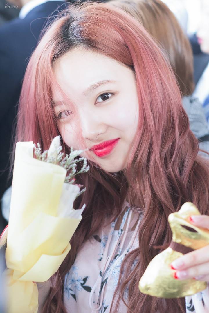 twice林娜琏手机壁纸高清饭拍