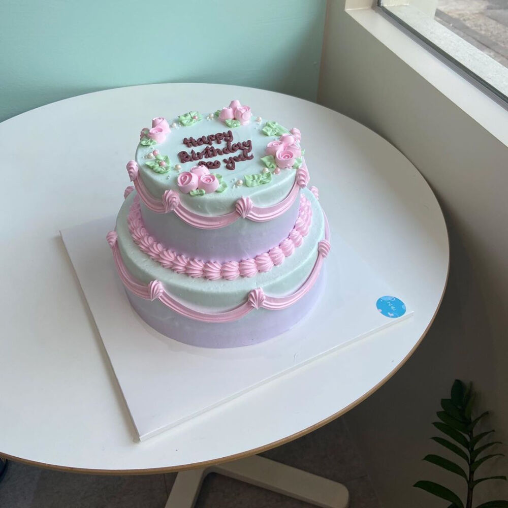 韩国风蛋糕 高饱和度色彩 18图现在樱花妹间也很流行的的蛋糕款式!
