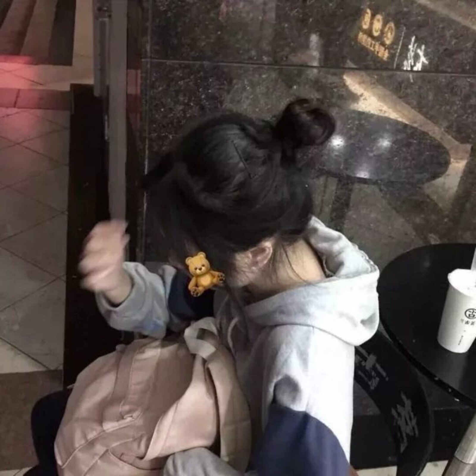 壁纸 背景 网图 女生头像 女头 少女 女孩子 可爱