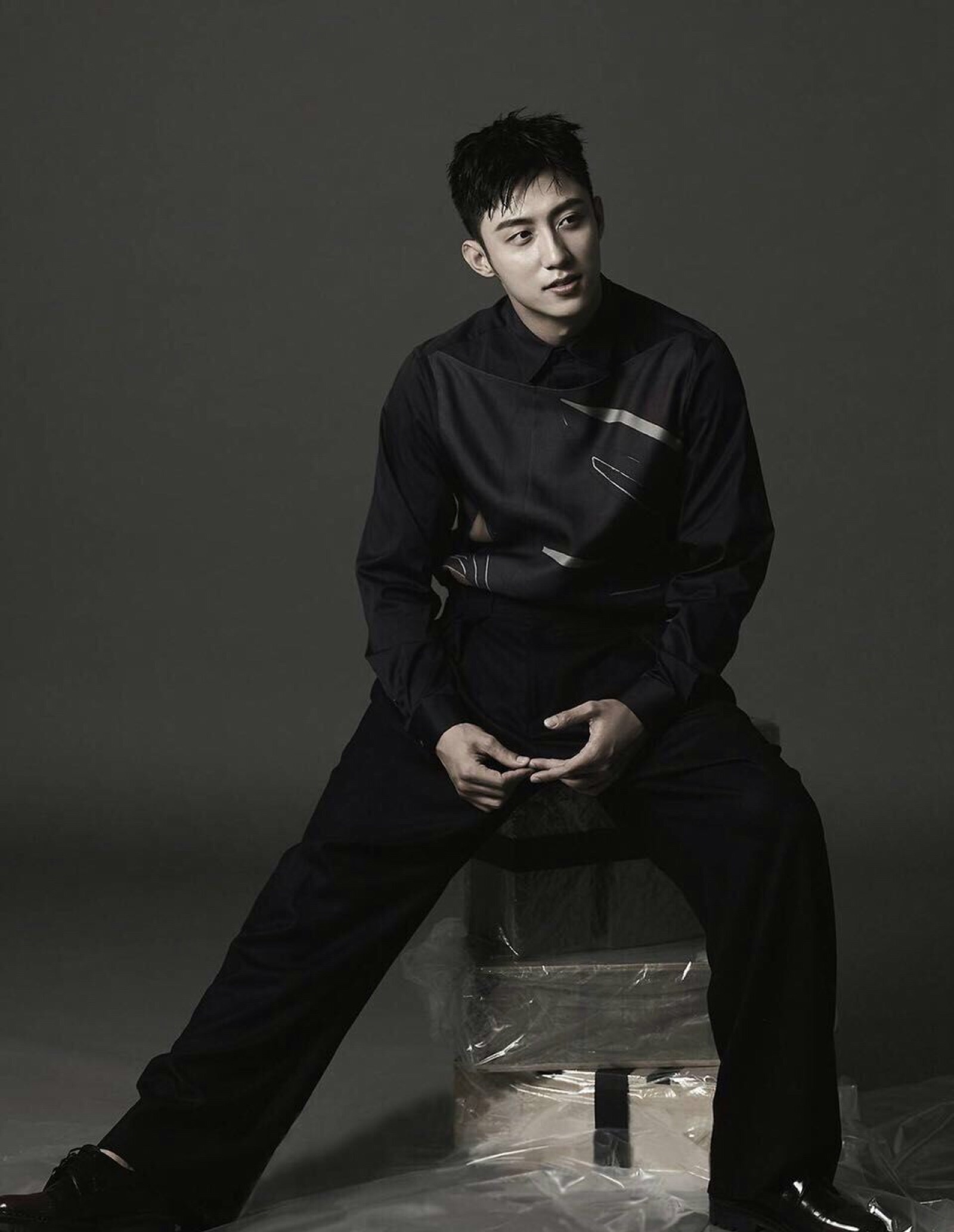 关注  黄景瑜 评论 收藏