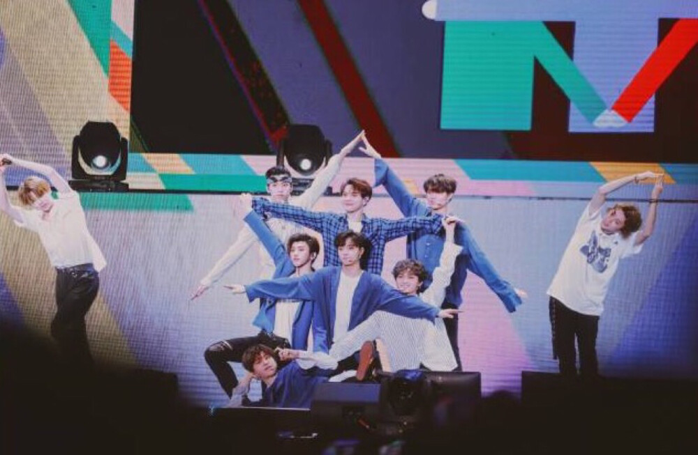 ninepercent 团体合照