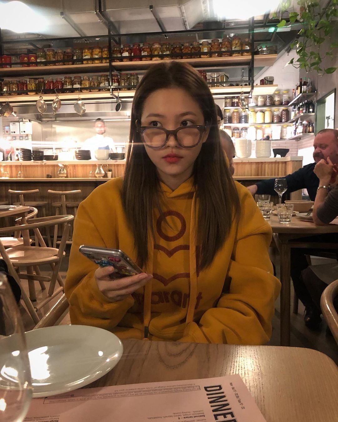 金艺琳yeri200209ins更新