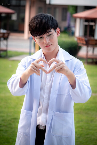 ohmthitiwat#泰剧《待到重逢时》主角,太帅了,这颜值,爱了