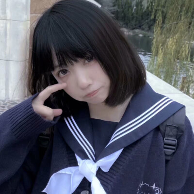 壁纸 背景 网图 女生头像 女头 少女 女孩子 可爱