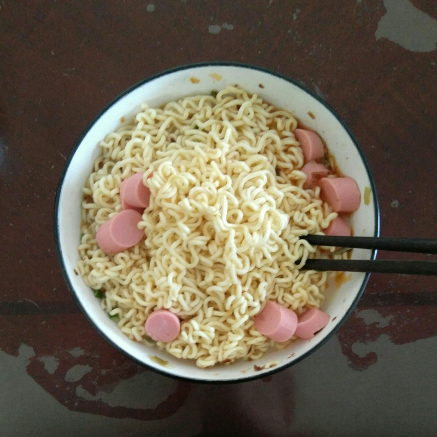 10 香肠 泡面