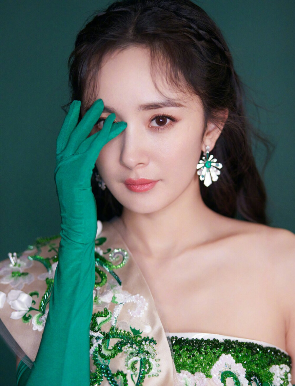 2019杨幂美图写真特写look高清无水印壁纸 时尚穿搭摄影 礼服