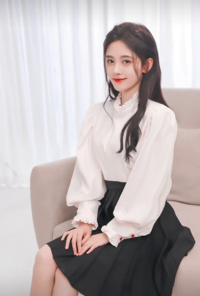 鞠婧祎