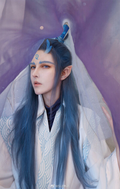 五叔cos的动漫《哪吒之魔童降世》里的人物【敖丙】