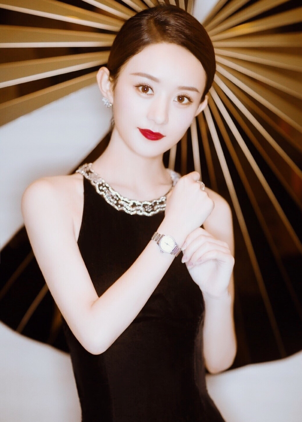 赵丽颖美图图源:微博 by江初眠