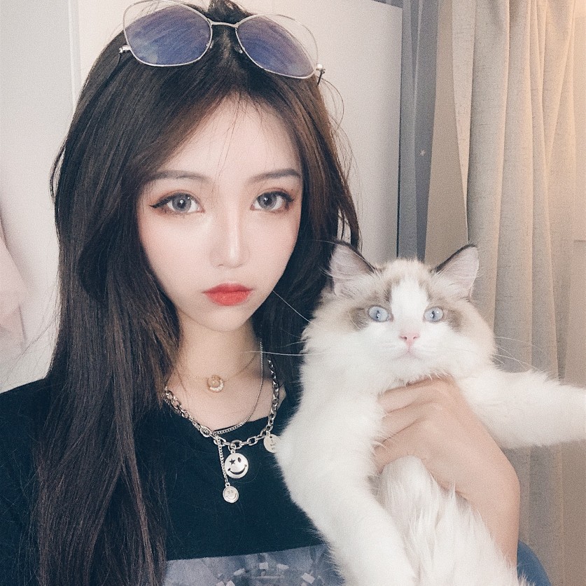 抱猫女头二传注明/ 阿黎