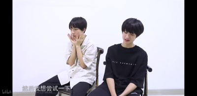 白:苏新皓 黑:朱志鑫二改看简介