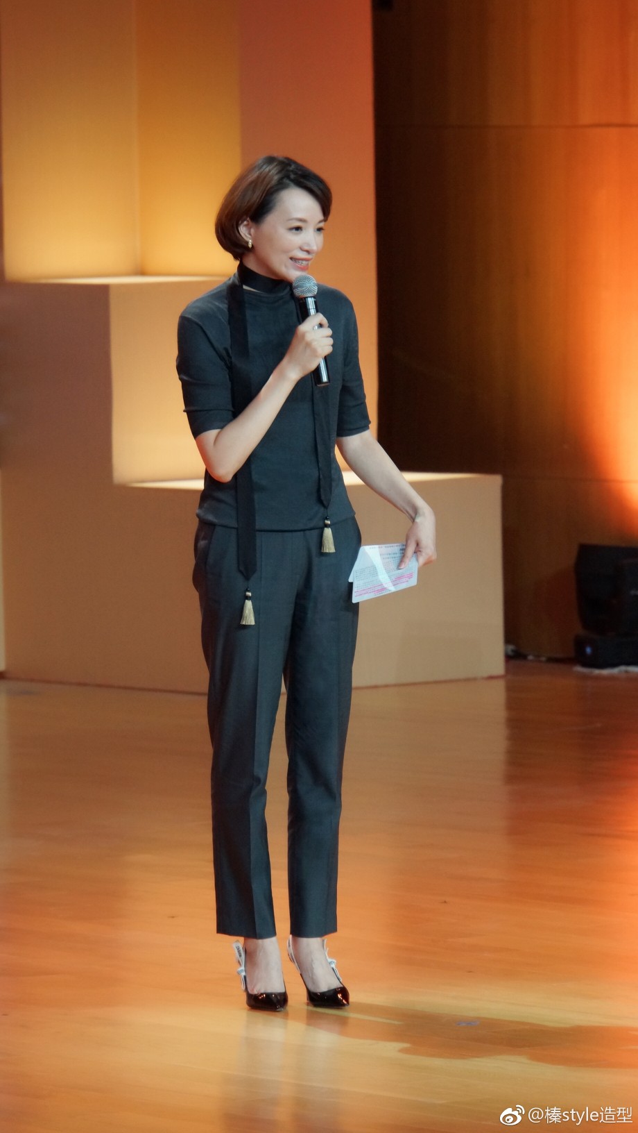 2月22日 14:02   关注  卿涛 周涛 董卿