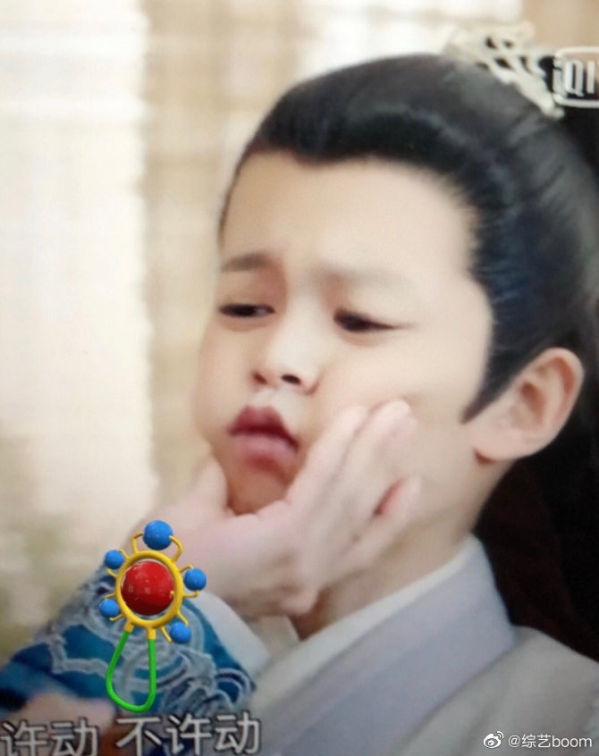 任嘉伦古装小时候为啥也这么可爱!